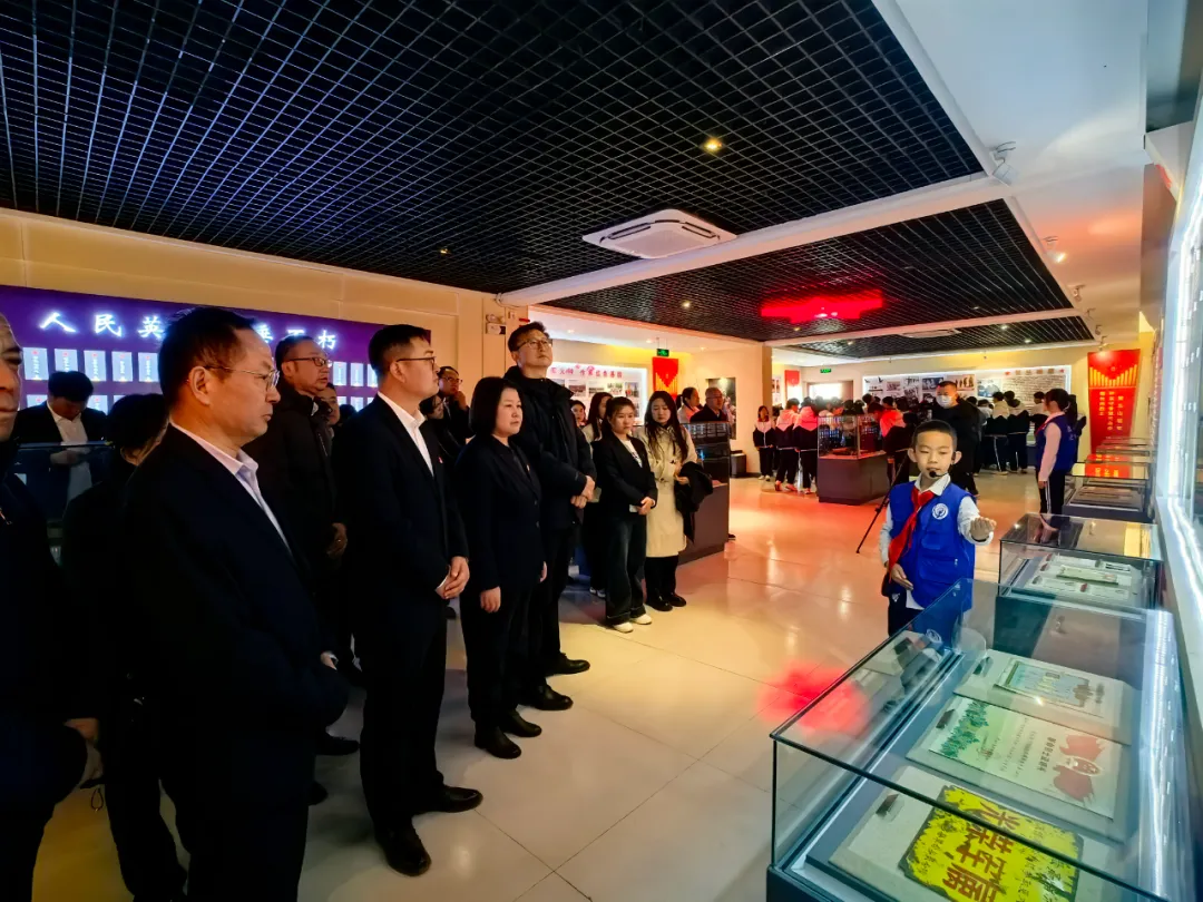 宁夏建工所属各党支部开展清明祭英烈活动