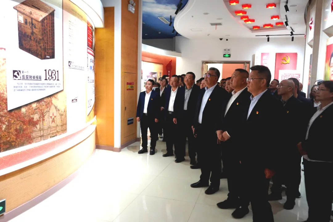 深入贯彻中央八项规定精神学习教育丨宁夏二建开展“以案为鉴守初心 落实八项规定强作风”警示教育活动